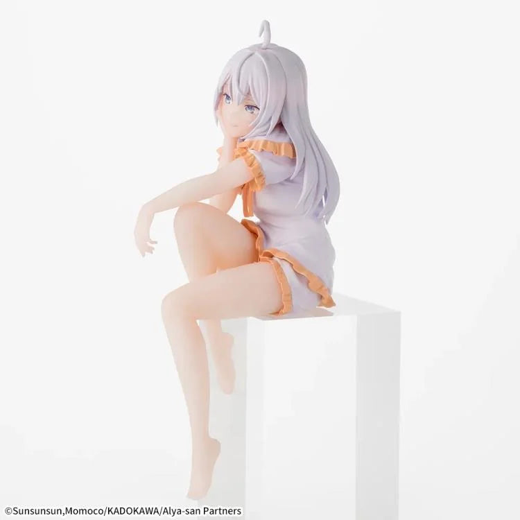 Alya Sometimes Hides Her Feelings in Russian Alya (Pajamas Ver.) Premium Perching Figure